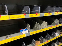 Diverse machine onderdelen in 6 vakkenkasten - afbeelding 9 van  28