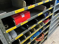 Diverse machine onderdelen in 6 vakkenkasten - afbeelding 16 van  28