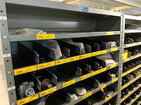 Diverse machine onderdelen in 6 vakkenkasten - afbeelding 12 van  28