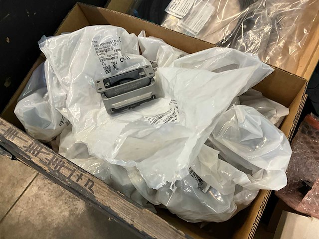 Diverse machine onderdelen - afbeelding 5 van  10