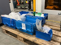 Diverse machine onderdelen - afbeelding 1 van  9