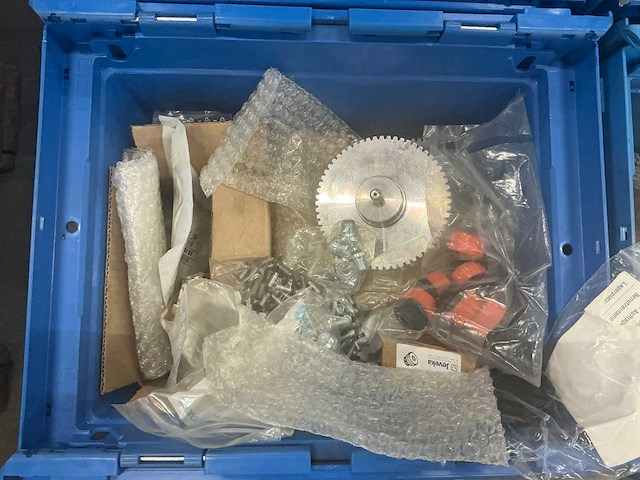 Diverse machine onderdelen - afbeelding 9 van  9