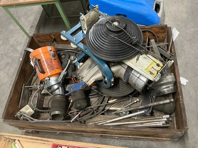 Diverse machine onderdelen - afbeelding 3 van  6