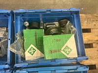 Diverse machine onderdelen - afbeelding 2 van  9