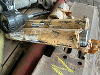 Diverse machine onderdelen - afbeelding 4 van  4