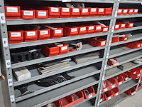 Diverse machine onderdelen - afbeelding 1 van  12