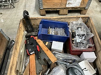 Diverse machine onderdelen - afbeelding 4 van  5