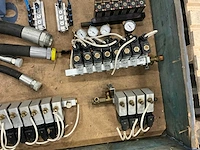 Diverse machine onderdelen - afbeelding 5 van  6