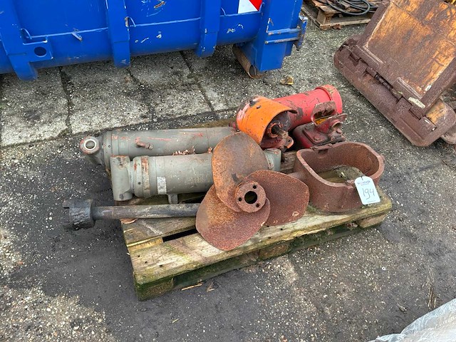 Diverse machine toebehoren - afbeelding 1 van  4