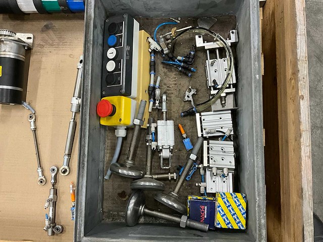 Diverse machineonderdeel - afbeelding 10 van  14