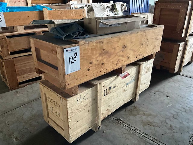 Diverse machineonderdelen - afbeelding 10 van  30