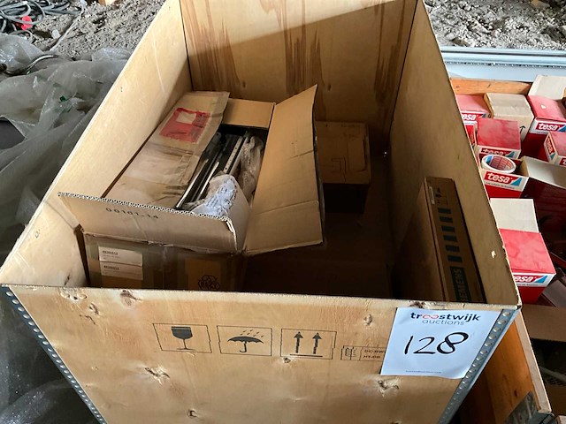 Diverse machineonderdelen - afbeelding 28 van  30