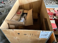 Diverse machineonderdelen - afbeelding 28 van  30