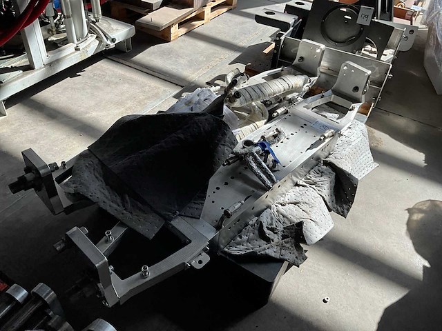 Diverse machineonderdelen - afbeelding 4 van  27