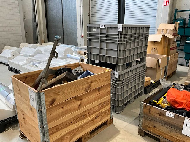 Diverse machineonderdelen - afbeelding 1 van  11