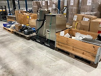 Diverse machineonderdelen - afbeelding 1 van  10