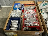 Diverse machineonderdelen - afbeelding 1 van  8