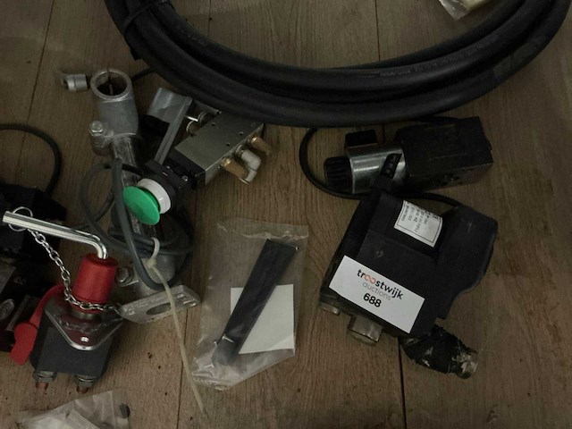 Diverse machineonderdelen - afbeelding 3 van  3