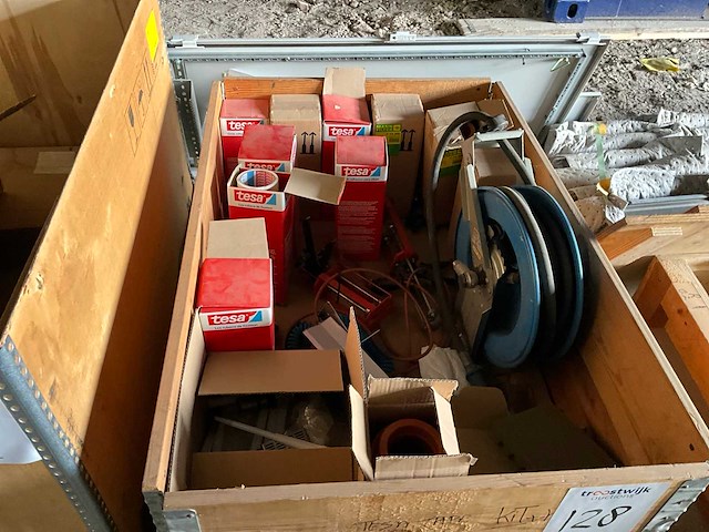 Diverse machineonderdelen - afbeelding 30 van  31