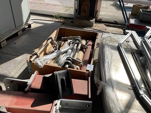 Diverse machineonderdelen - afbeelding 6 van  27