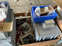 Diverse machineonderdelen - afbeelding 15 van  27