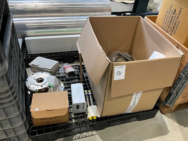 Diverse machineonderdelen - afbeelding 6 van  11