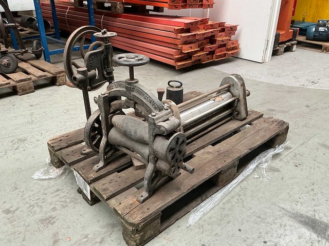 Diverse machines (6x) - afbeelding 1 van  9