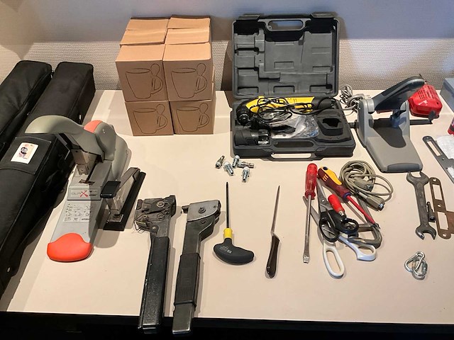 Diverse magazijn -en kantoortoebehoren - afbeelding 6 van  8