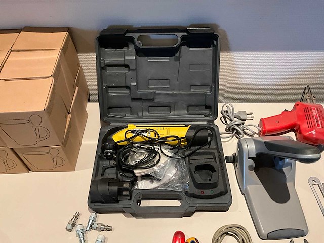 Diverse magazijn -en kantoortoebehoren - afbeelding 7 van  8