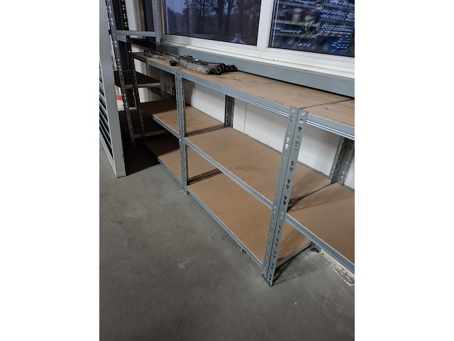 Diverse magazijn inventaris - afbeelding 11 van  22