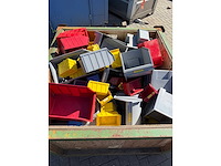 Diverse magazijnbakken - afbeelding 3 van  3