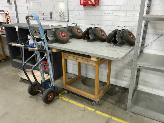 Diverse magazijninventaris - afbeelding 8 van  11