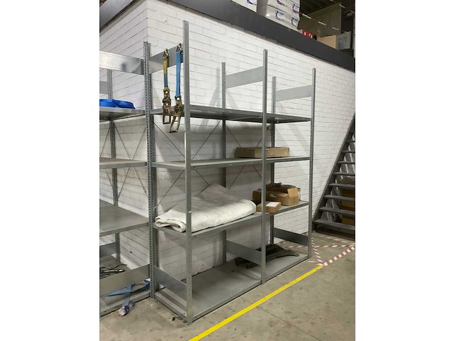 Diverse magazijninventaris - afbeelding 10 van  11