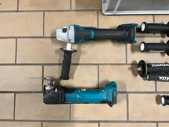Diverse makita gereedschappen en onderdelen - afbeelding 3 van  6
