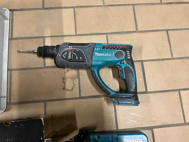 Diverse makita gereedschappen en onderdelen - afbeelding 5 van  6