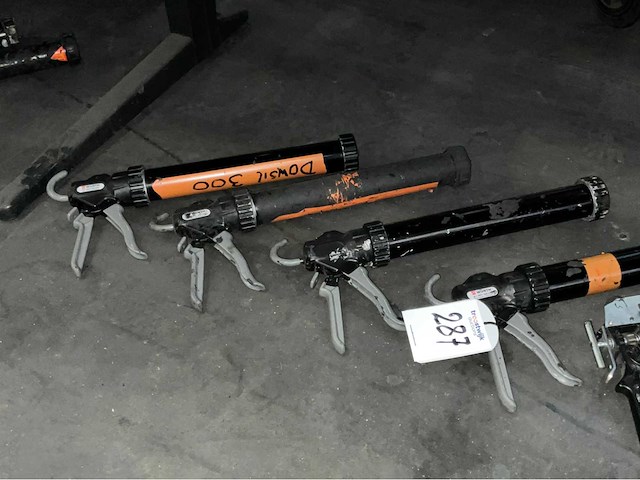 Diverse manuele kitspuiten (8x) - afbeelding 2 van  4