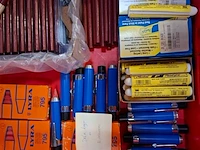 Diverse markeerstiften en krijt o.a. edding, markal - afbeelding 6 van  8