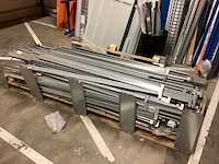 Diverse maten liggers voor stelling - afbeelding 1 van  5