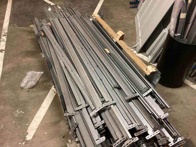 Diverse maten liggers voor stelling - afbeelding 3 van  5