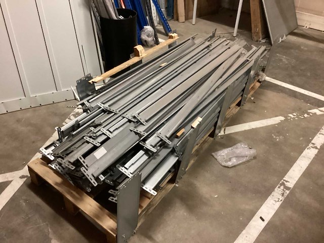 Diverse maten liggers voor stelling - afbeelding 5 van  5