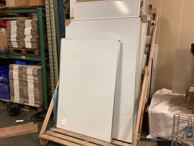 Diverse maten whiteboards (11x) - afbeelding 1 van  11