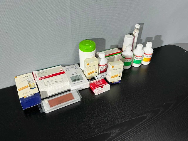 Diverse medische artikelen - afbeelding 3 van  7