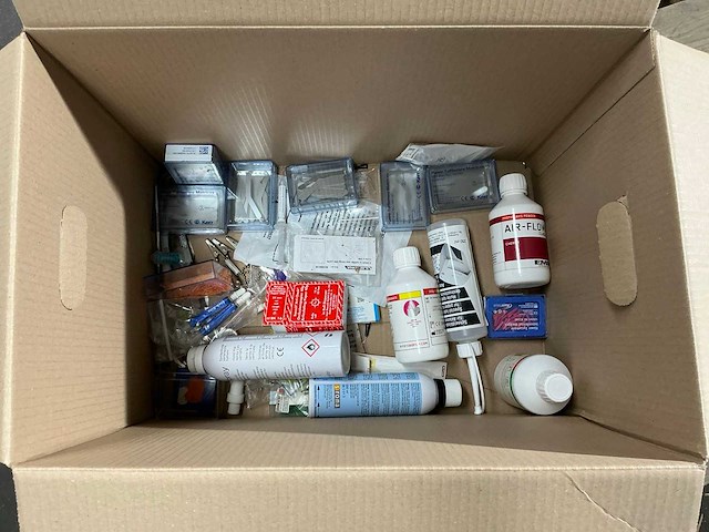 Diverse medische artikelen - afbeelding 7 van  7