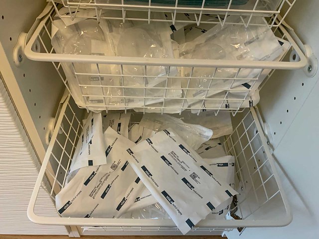 Diverse medische benodigdheden - afbeelding 13 van  16