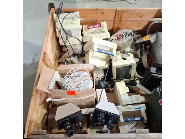 Diverse medische instrumenten, propaq - afbeelding 8 van  17