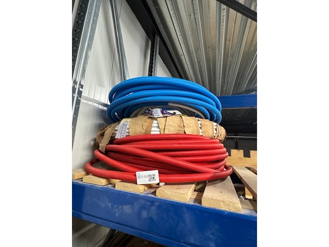 Diverse meerlagenbuis - afbeelding 1 van  1