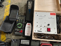 Diverse meet & regelapparatuur - afbeelding 5 van  5