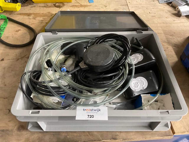 Diverse meet-/testaccessoires - afbeelding 1 van  1