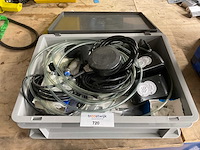 Diverse meet-/testaccessoires - afbeelding 1 van  1