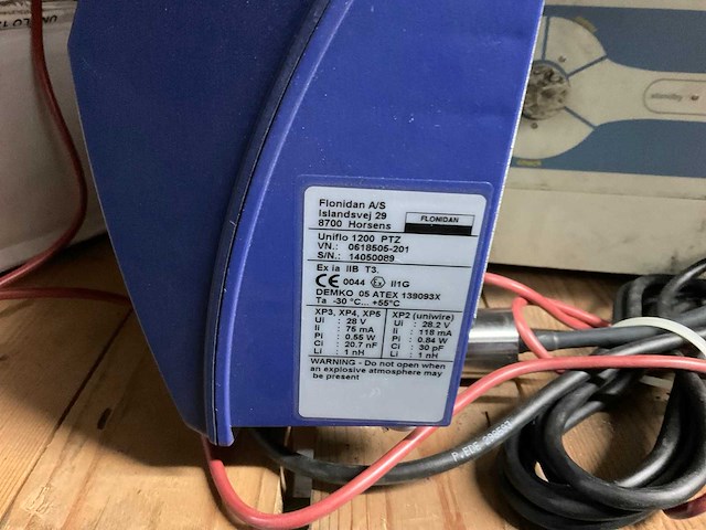 Diverse meetapparatuur (2x) - afbeelding 2 van  5